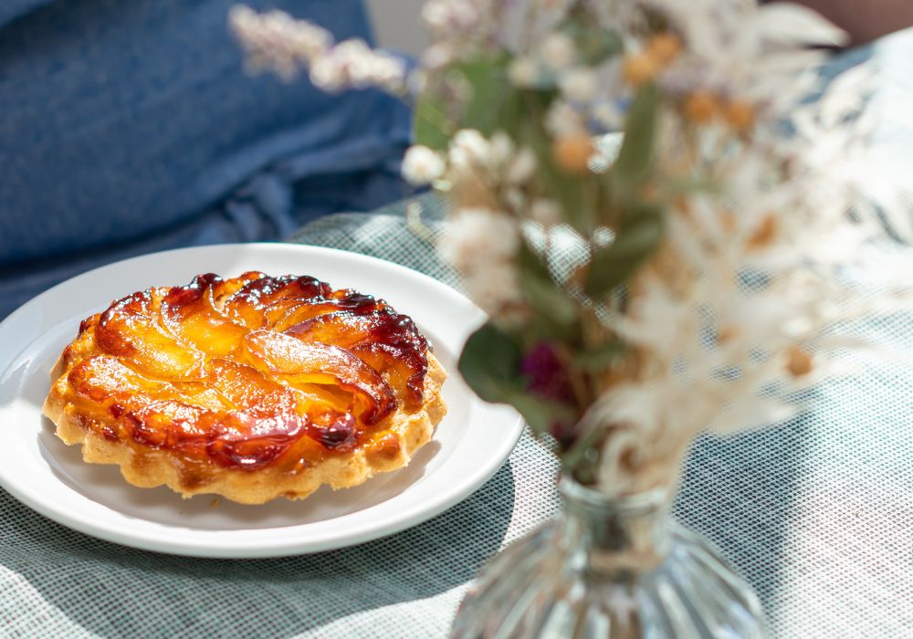 Tarte Tatin : A timeless classic of French pastry.