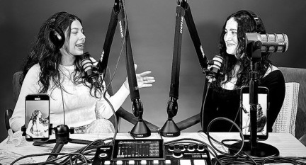 Best Podcasts for Learning French: From Beginner to Actual French People
